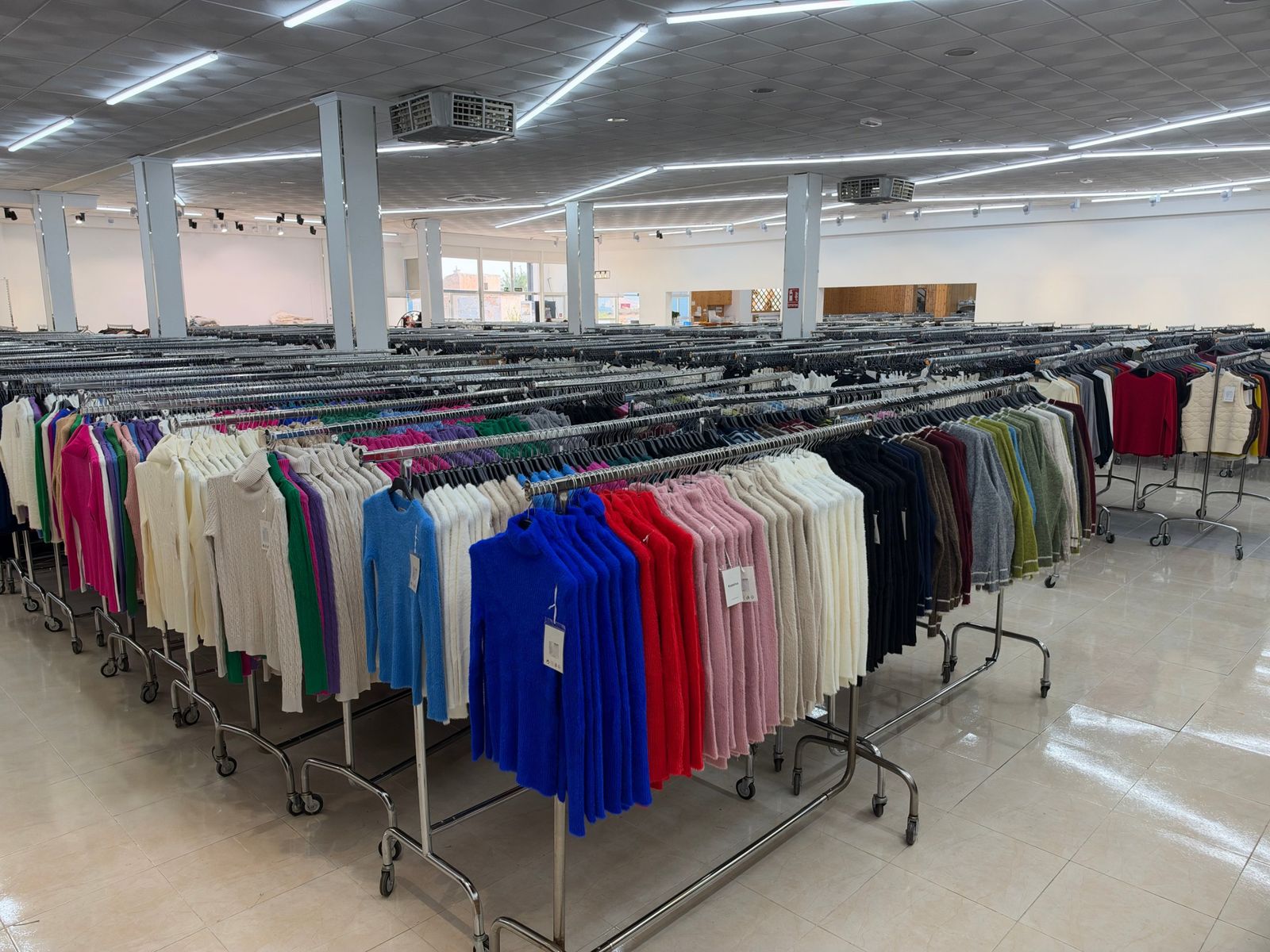 Jerséis y prendas de punto en la tienda